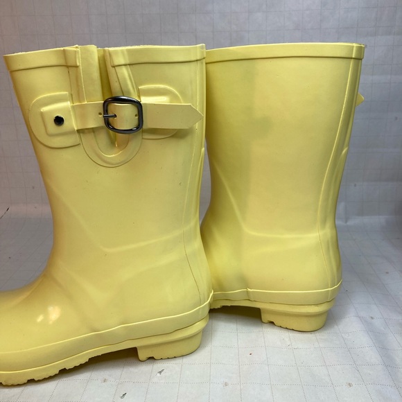 LONDON FOG Womens Tally Rubber Mid Calf Rain Boots Size 8M - Picture 7 of 13
